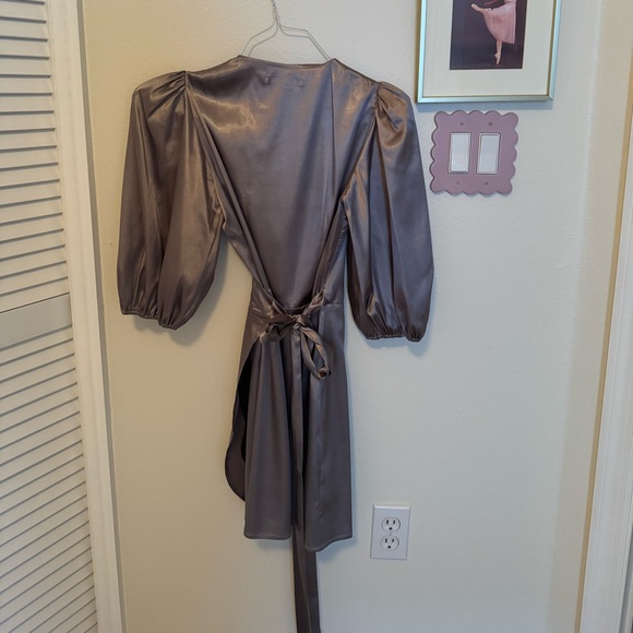 Terezia Wrap Dress in Metallic - Picture 5 of 7